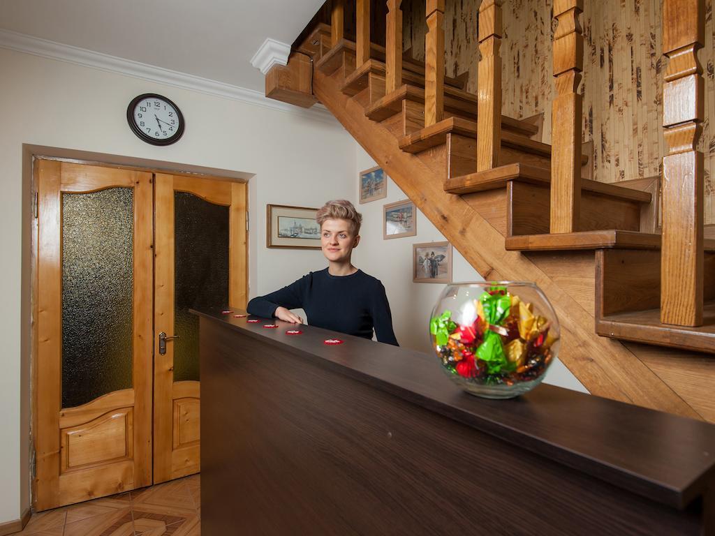 Like Hostel Chernivtsi Exterior photo